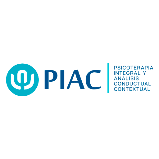 Logo del Centro de Psicoterapia Integral y Análisis Conductual Contextual (PIAC) de Ecuador, asociado a ALAMOC Colombia y el aniversario de 50 años.