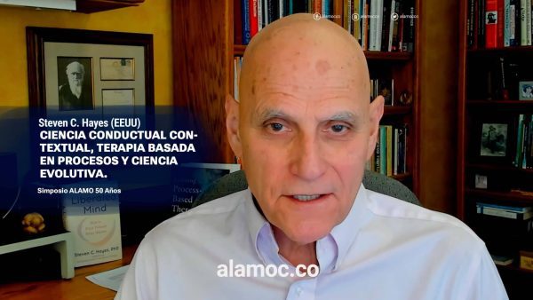 Ciencia conductual contextual, terapia basada en procesos y ciencia evolutiva.